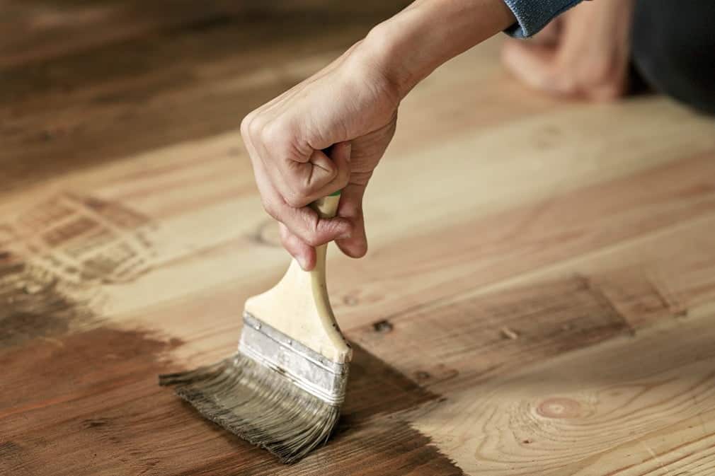 Painting wood for article, how much does hiring a painter cost?